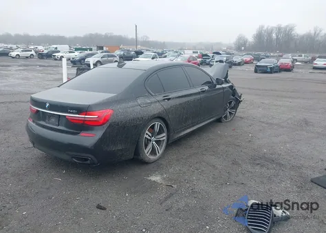2018 BMW 740I z USA, uszkodzony, nr VIN WBA7E2C54JG741518
